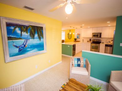 Stunning 3 Bedroom Home Private Pool, Spa, Boat Dock, B.Ball